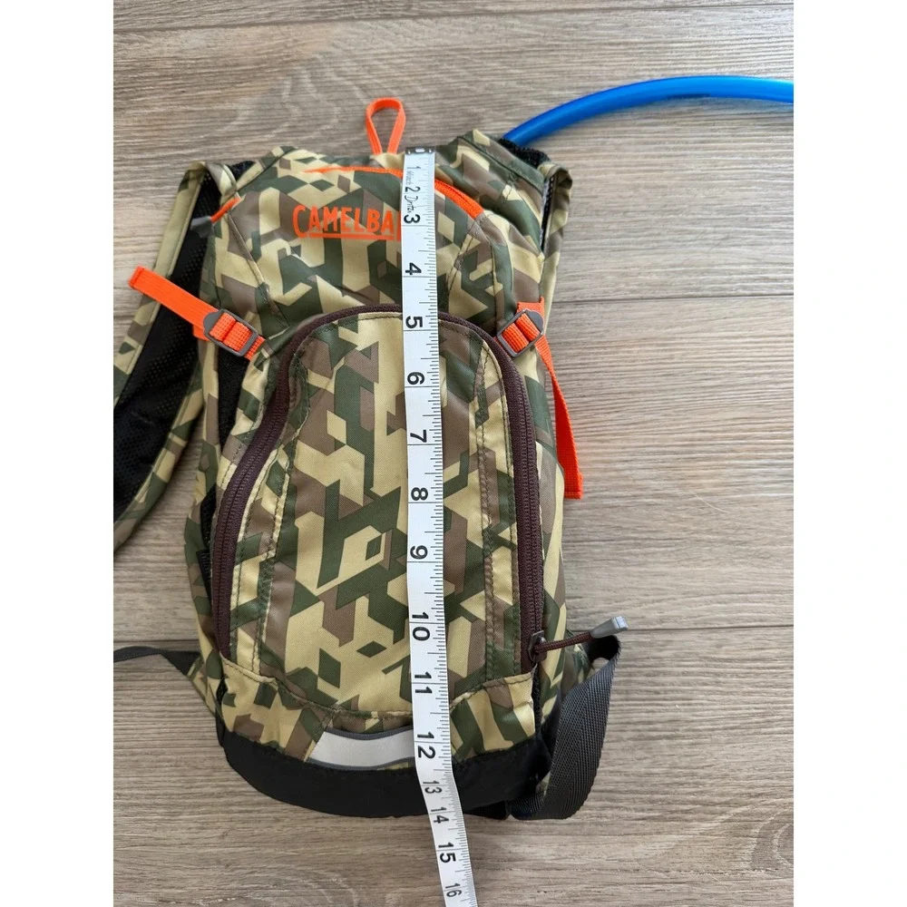 CamelBak Mini MULE Kids Hydration Pack Backpack Camo Orange Geometric Hiking